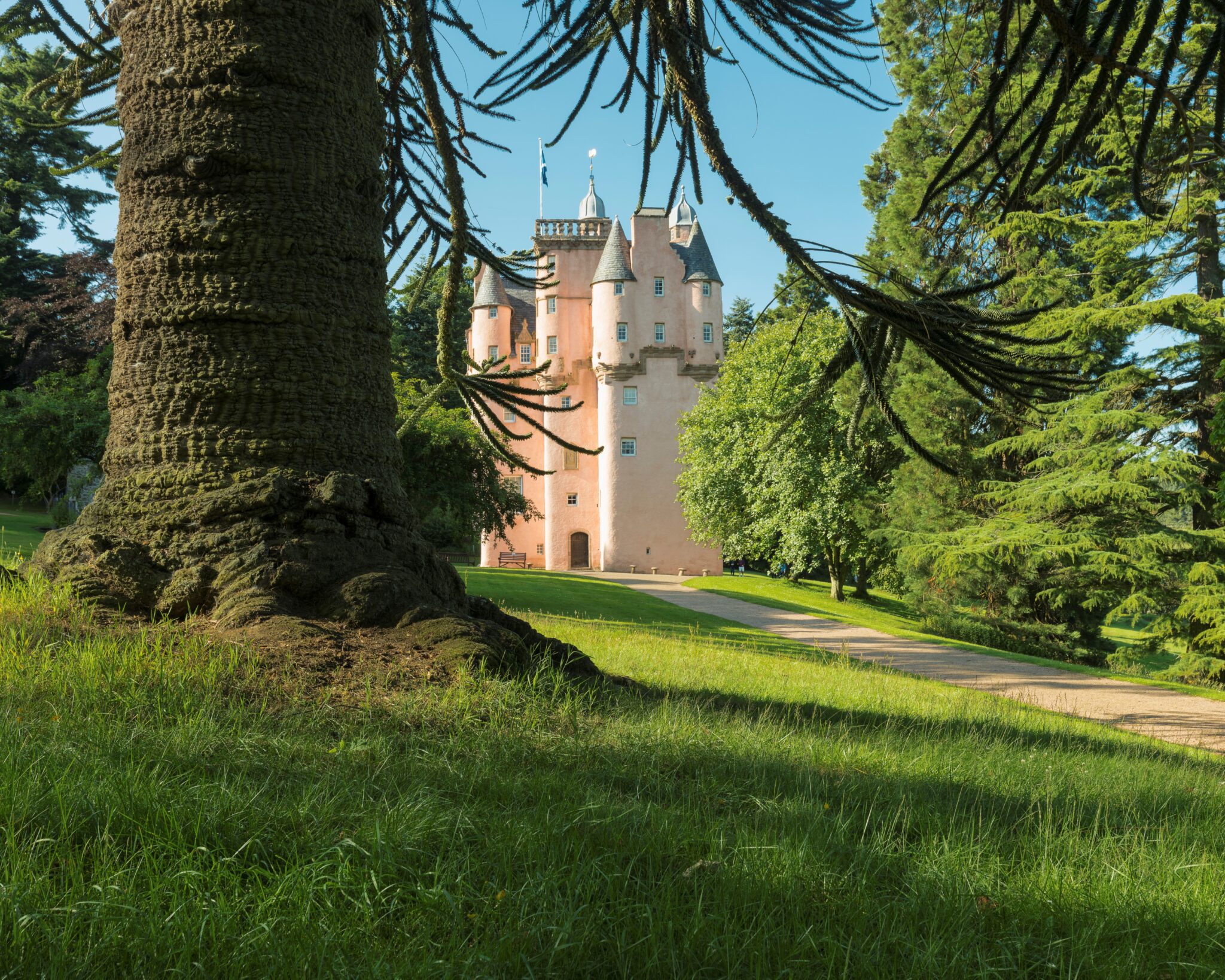 Discover Scotlands Castles Gardens And Malt Whisky Trails Travel Research Online 9419