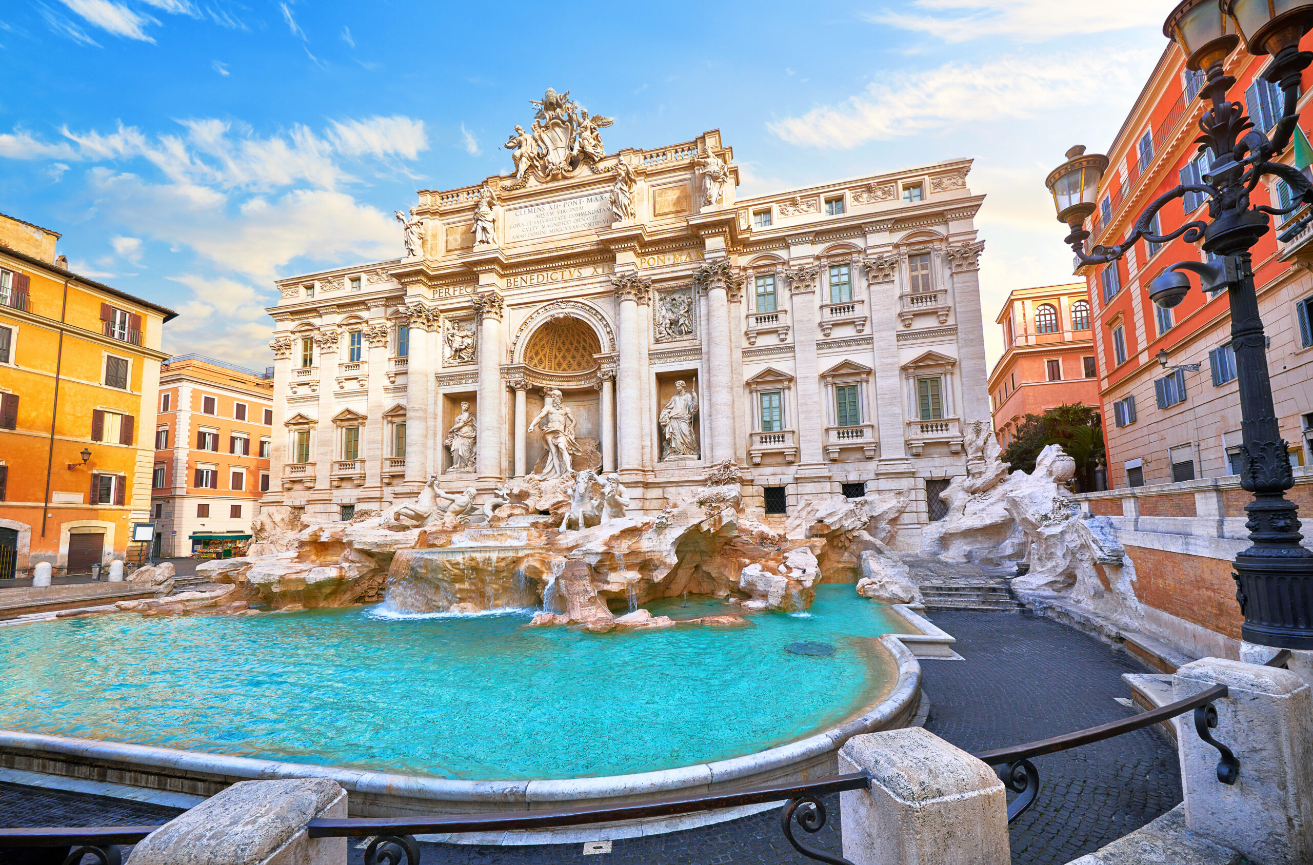 fountain and sculptures in Piazza de Trevi